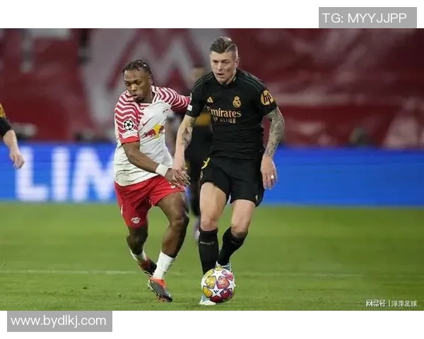 回顾当年的西德足球明星们如何改变了足球历史与文化的传奇之路