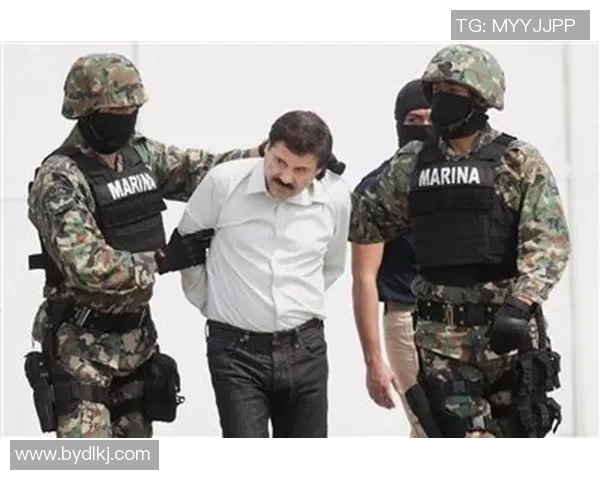 巴西毒贩与足球明星的惊人交集揭示了社会阴暗面与运动荣耀的对比